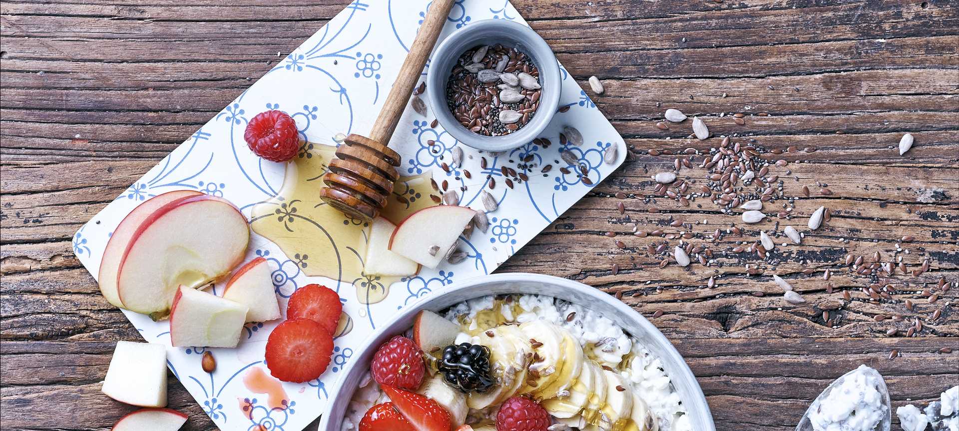 Rezeptbild für Power-Müsli mit Körnigem Frischkäse und Honig