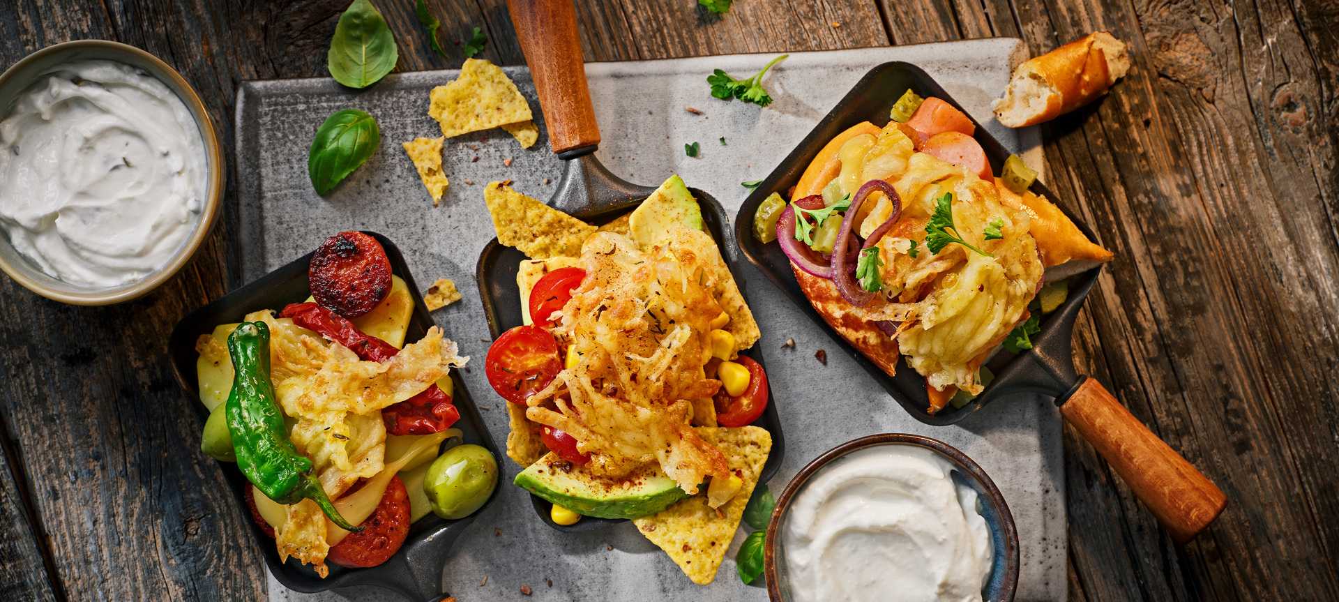 Rezeptbild für Raclette-Party mit Tortilla-Chips, Chorizo & Laugenbrezel