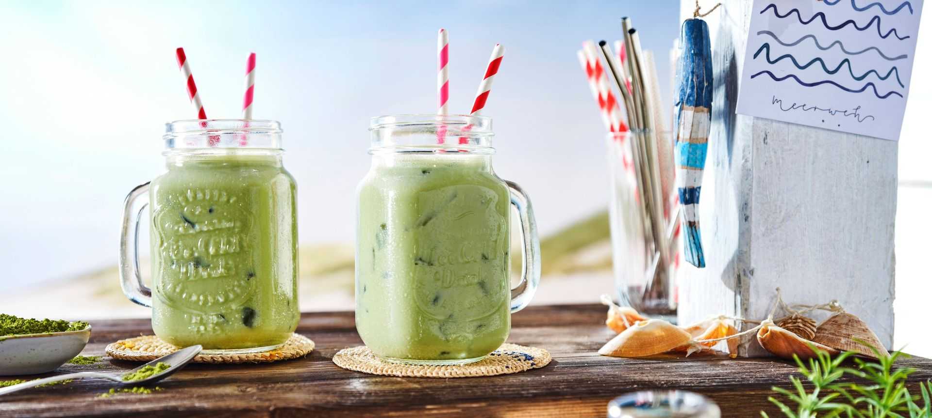 Rezeptbild für Frozen Grapefruit Matcha Smoothie mit Buttermilch