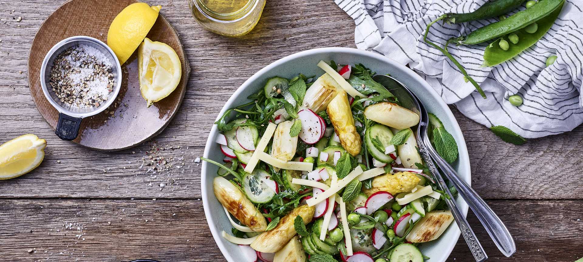 Rezeptbild für Spargelsalat mit Rahmkäse und Bärlauch Dressing