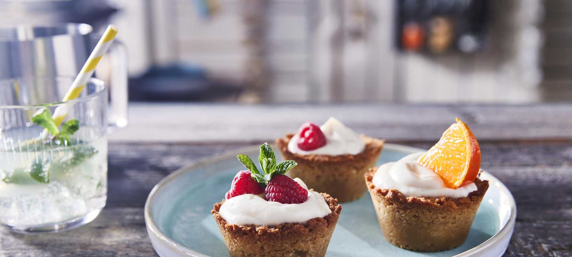 Rezeptbild für Käseküchlein mit Mandarinencreme-Füllung